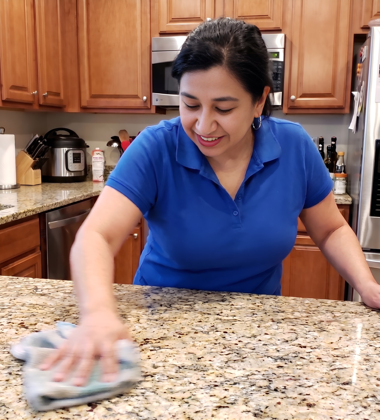 Jenny — your trusted home cleaner in Chicago & southwest suburbs